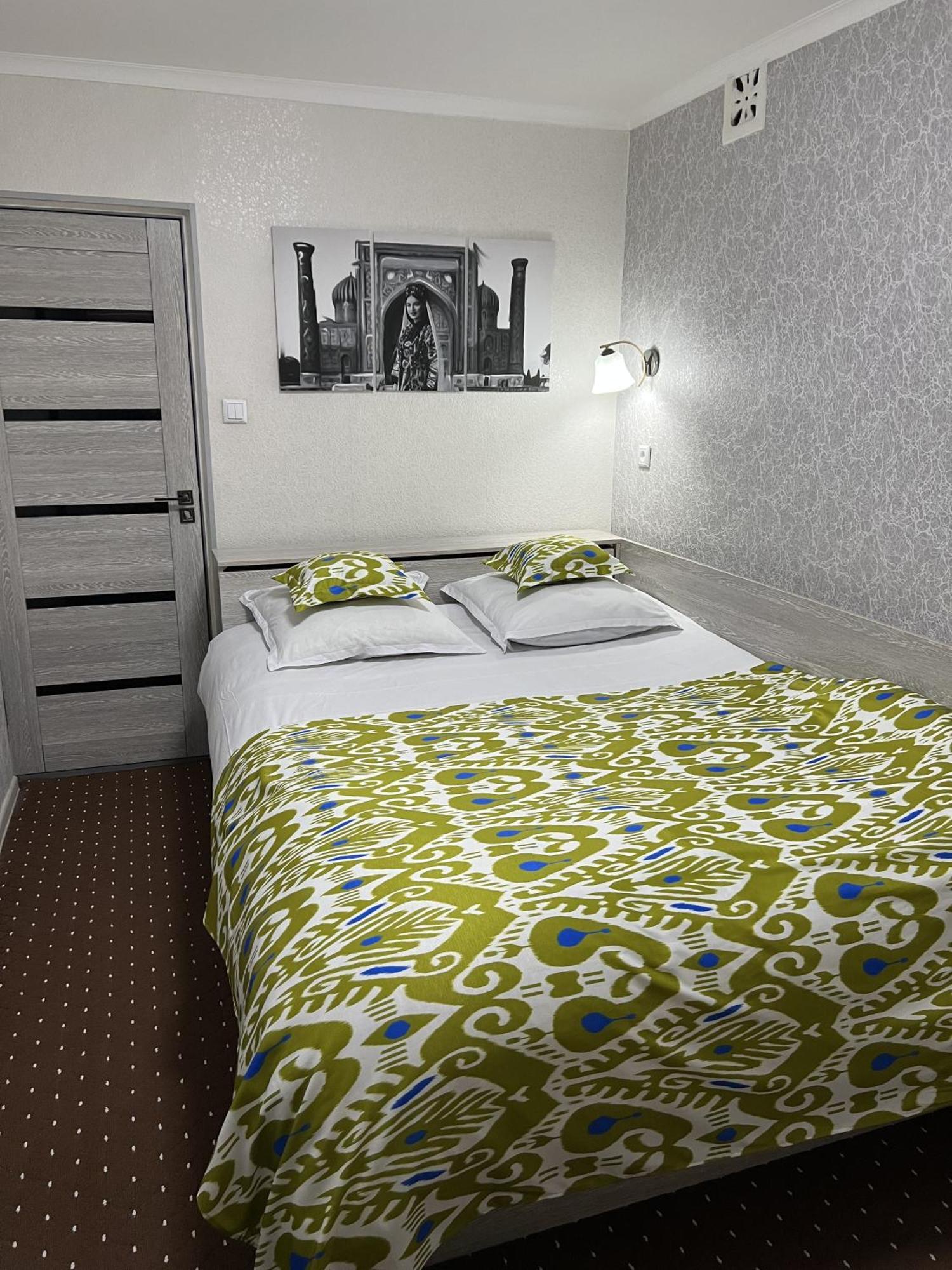 Status House Hotel Fergana Exterior foto