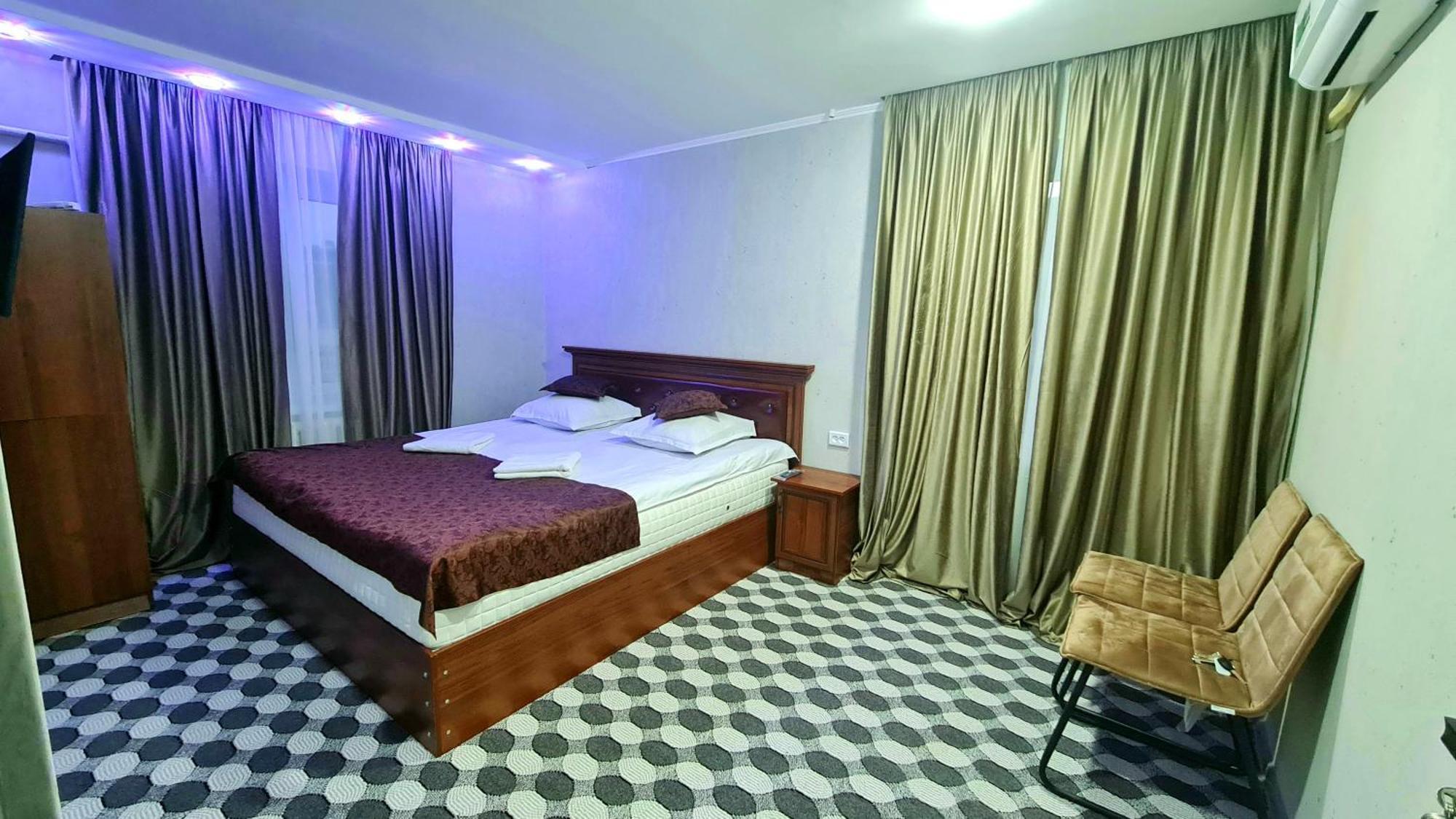 Status House Hotel Fergana Exterior foto